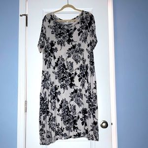 Honey and Lace 3XL Dress, roses